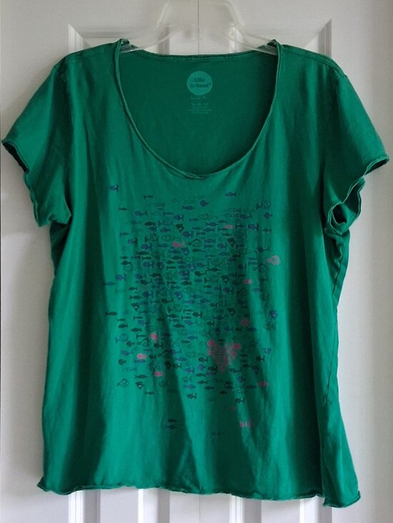 Life Is Good Tops - Life is Good Smooth Tee Short Sleeve Fish-Themed Green Tee Women's Size XL